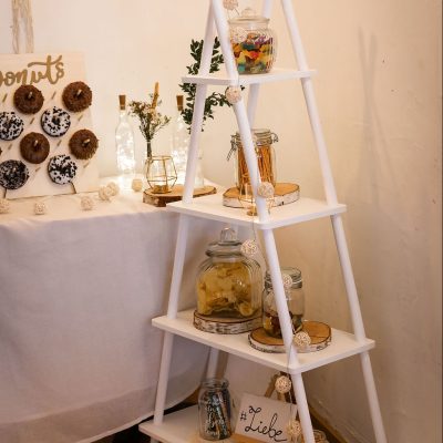 Hochzeitskathi - Holzleiter weiß
