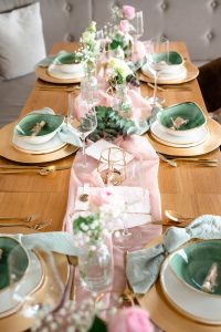 Hochzeitskathi -Ammersee Tischdekoration rosa